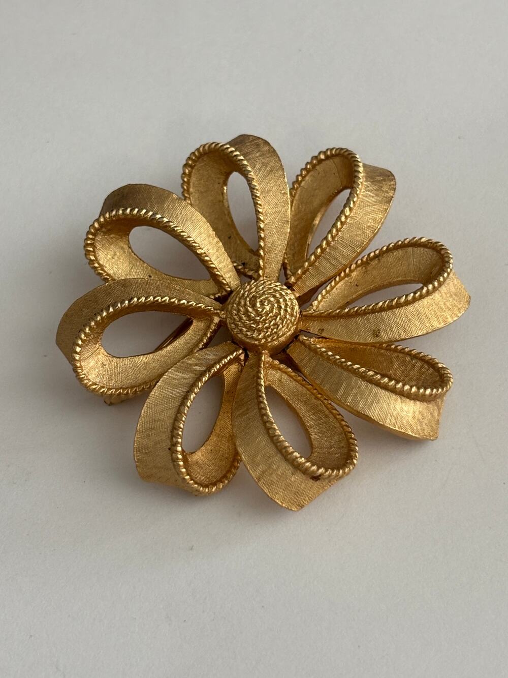 Vintage Trifari Gold Tone Brooch